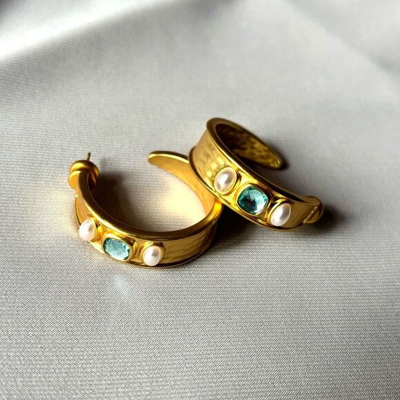 Brand new! $195 Julie Vos Loop Earrings Color: blue gold - Picture 1 of 7